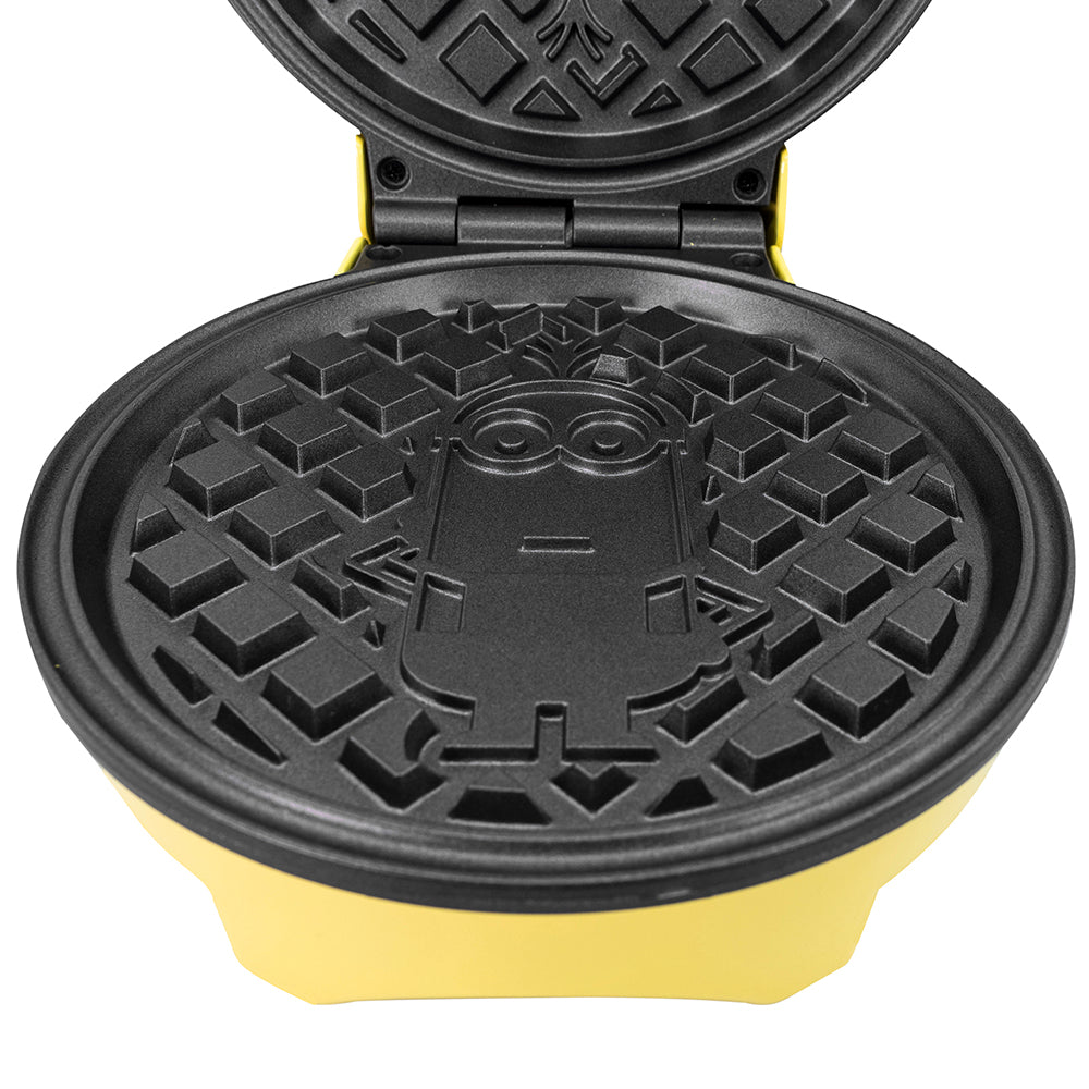 Despicable Me Minions Kevin Round Waffle Maker