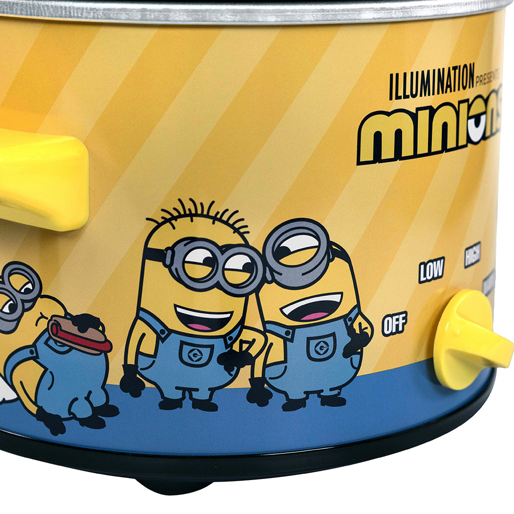 Despicable Me Minions 2QT Slow Cooker