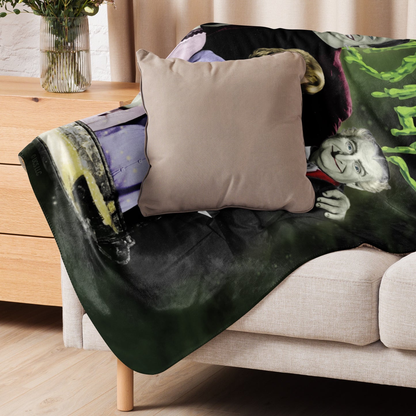 The Munsters Family Portrait Sherpa Blanket