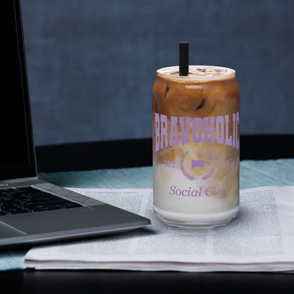 Bravoholic Social Club Can Shaped Glass